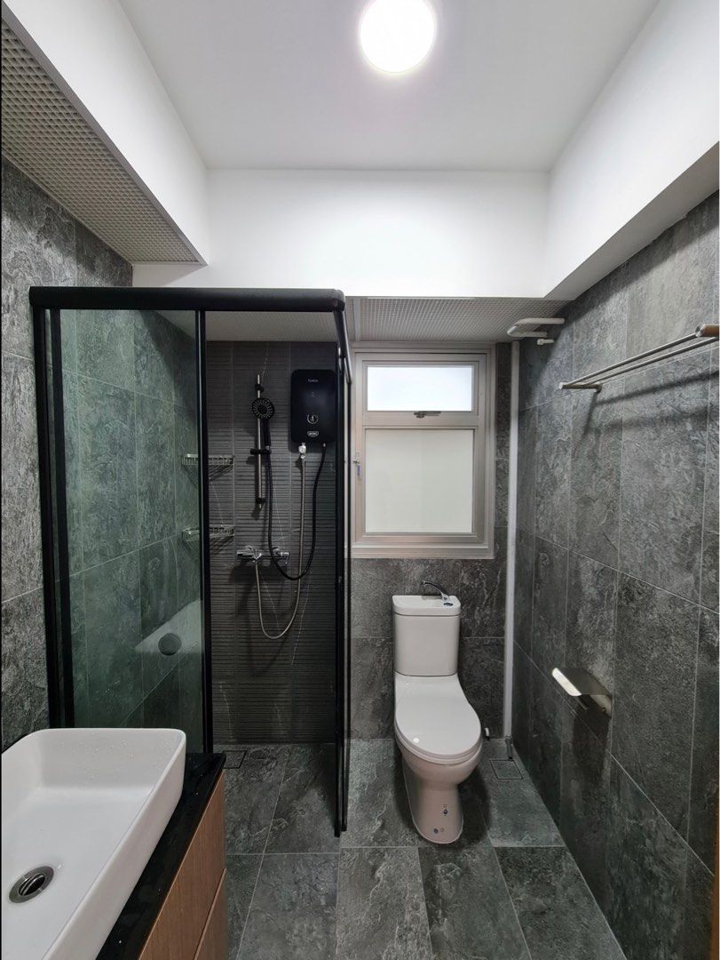 Bathroom makeover/renovation/hacking/overlay/tiling/toilet/sink/vanity/mirror/mixer/tap/shower/screen63109553475714112
