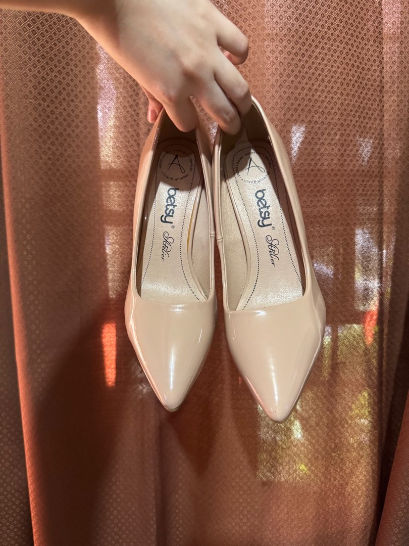 Betsy Heels