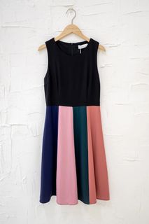 (Category: ) located in . Submitted by gemclothes (Listing ID 1370209203, Image 1). Description: .