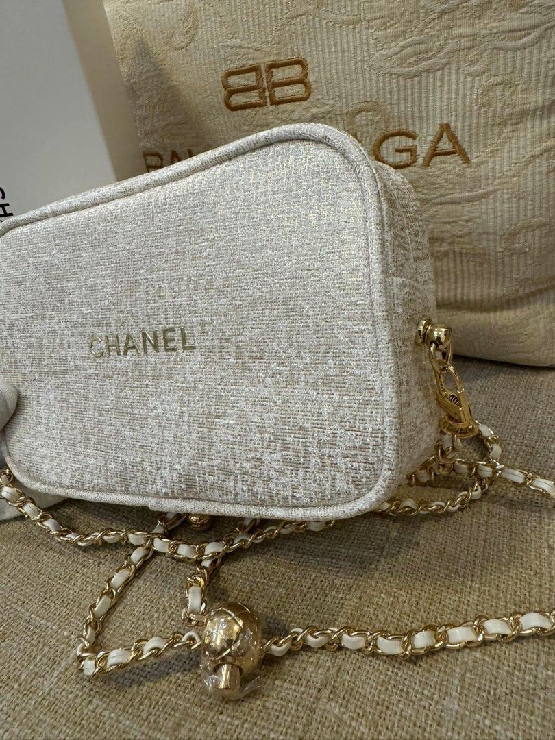 CC VIP item❤️Sling/Crossbody bag (Category: Luxury Bags & Wallets) located in Quezon City. Submitted by jhaediah (Listing ID 1370113213, Image 3). Description: ONHAND‼️CC VIP item❤️Sling/Crossbody bag😍 Brandnew po‼️Unahan nalang po kayo ulet🥰 .