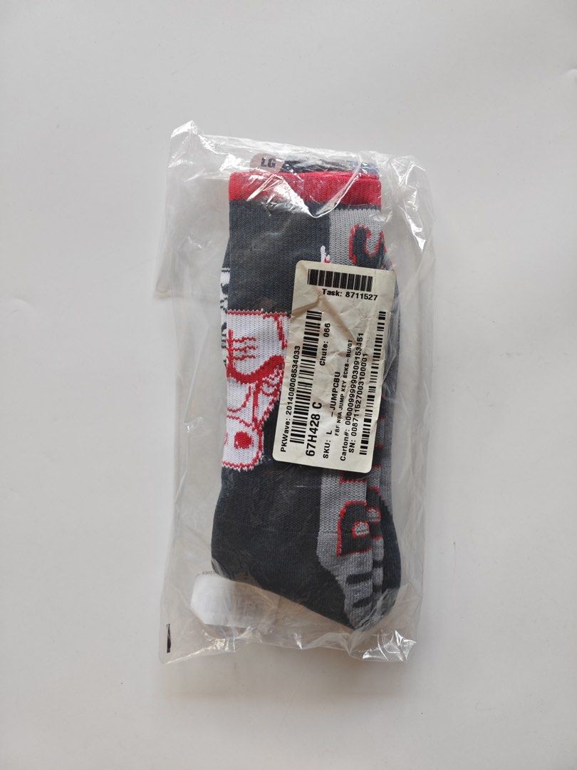 Chicago Bulls Basketball socks (Category: Socks) located in Makati City. Submitted by WGarci07 (Listing ID 1370216576, Image 1). Description: Original NBA Chicago Bulls Basketball socks Black, Red, gray colorway Size: Large Men’s US shoe size 10-13 Brand new Firm price .