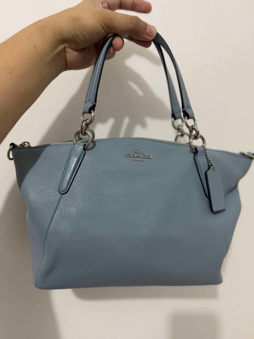 Coach kelsey (Category: Luxury Bags & Wallets) located in Cabanatuan. Submitted by shenel05 (Listing ID 1370109401, Image 1). Description: Super ganda promise.