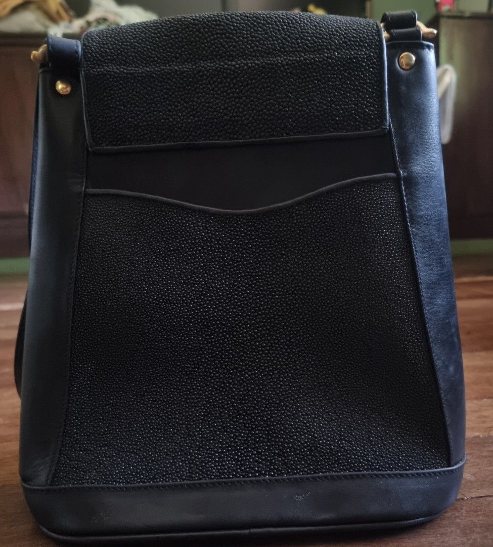 Genuine Stingray Leather Shoulder Bag by Dusit (Category: Luxury Bags & Wallets) located in Caloocan City. Submitted by dillydadi67 (Listing ID 1370135346, Image 2). Description: Shoulder bag for Women. Magnetic buttons..