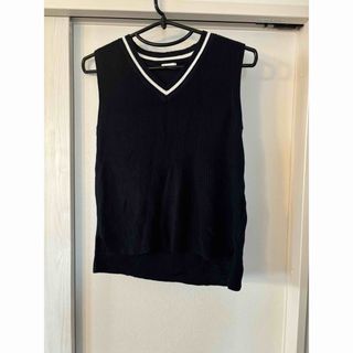GU KNIT VEST
