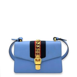 (Category: ) located in . Submitted by carousellluxury (Listing ID 1329905703, Image 1). Description: .