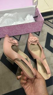 (Category: ) located in . Submitted by noraa92 (Listing ID 1370106132, Image 1). Description: .