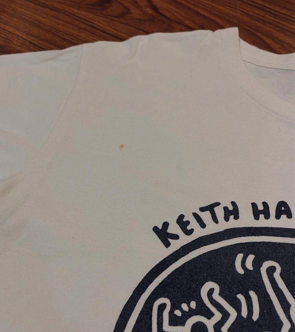 Keith Haring (Category: Tshirts & Polo Shirts ) located in Pasig City. Submitted by ukaygodd (Listing ID 1370185165, Image 3). Description: Keith Haring x tokyo By Uniqlo . Graphic Tee Blue print on white tee with back hit . Size on tag XL fits M-L L28.5 W21 P350.