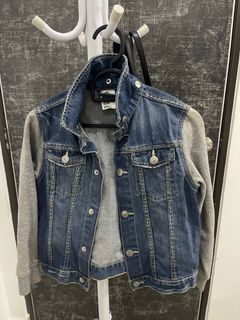 (Category: ) located in . Submitted by honeyrewear (Listing ID 1370198599, Image 1). Description: .