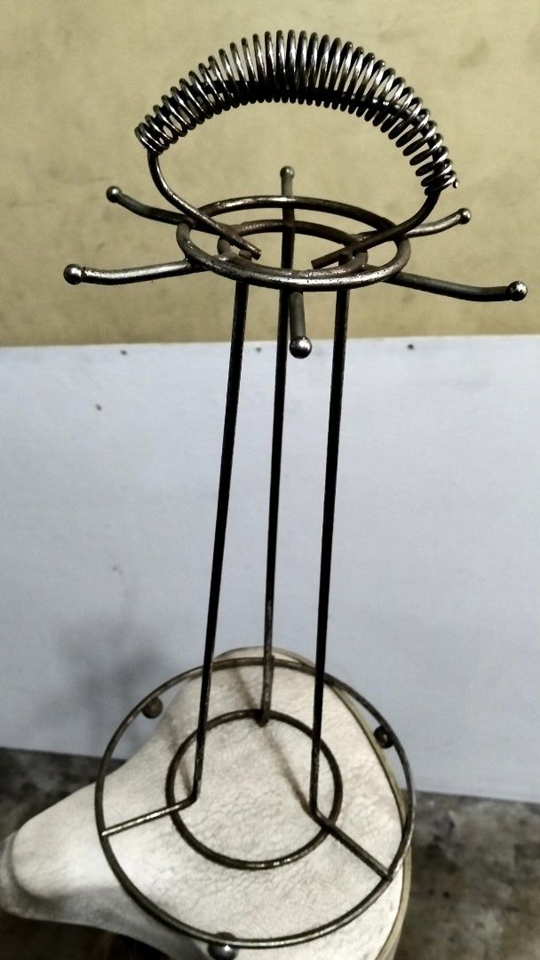 KITCHEN ACCESSORIES ORGANIZER (Category: Other Kitchenware & Tableware) located in Marikina City. Submitted by morningsunrays (Listing ID 1370165855, Image 1). Description: Kitchen organizer (for bottle/can opener, knifes & other kitchen utensils) 7" height. MOP....GCASH THRU lalamove.