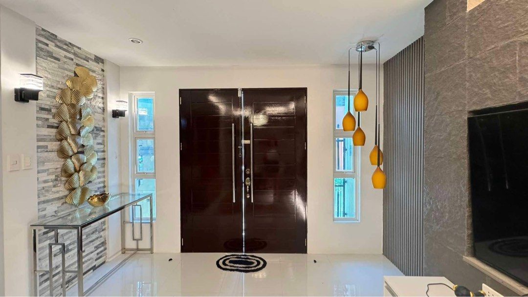 Liloan Cebu House For sale (Category: House & Lot) located in Manila. Submitted by hey_phil (Listing ID 1370228268, Image 2). Description: Message or text me if you’re interested as well as if you need more info or photos, since i cant put all of them here (limited to 10 pictures). Also Slightly negotiable. This house is recently remodeled so everything is fresh and new, We only stay on Christmas or new year every 2 years last time was 2023..