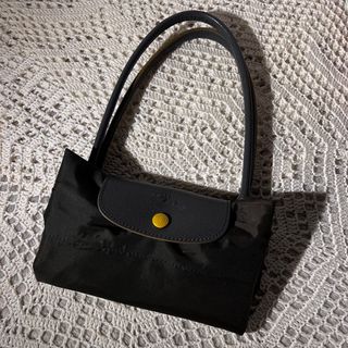 (Kategori: ) berada di . Dikirim oleh tulipissellingpreloved (ID iklan 1370206543, Gambar 1). Deskripsi: .