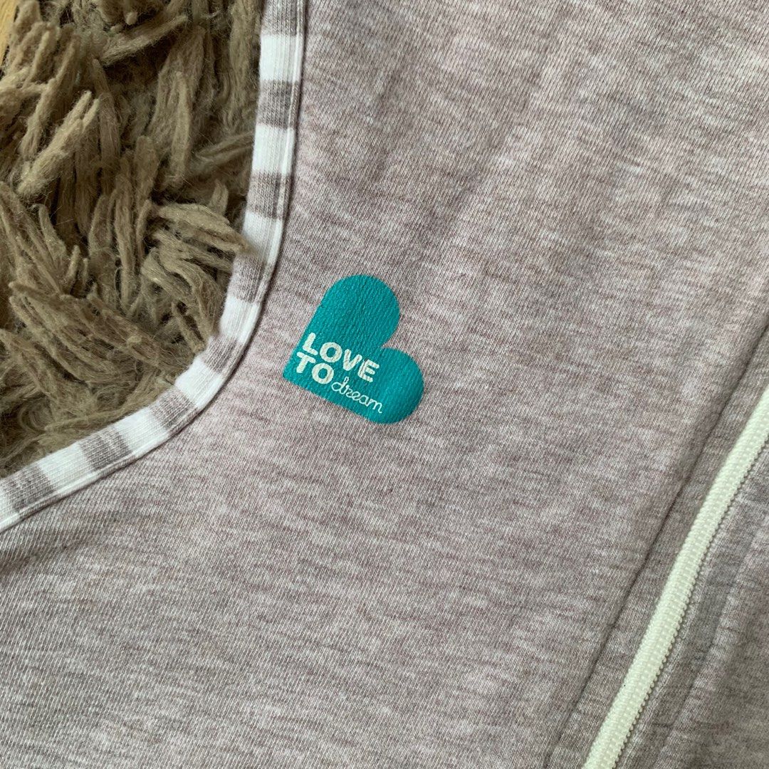 Love to dream swaddle gray (Category: Babies & Kids Fashion) located in Cabiao. Submitted by MomAndBabyCorner (Listing ID 1370186737, Image 2). Description: Love to dream Small | 0/3 mos 1.0 T0G EUC to Like new yung cloth but with discoloration but not that noticeable PHP 500.