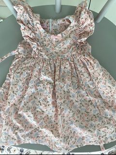 (Category: ) located in . Submitted by kiddo.home (Listing ID 1370133573, Image 1). Description: .