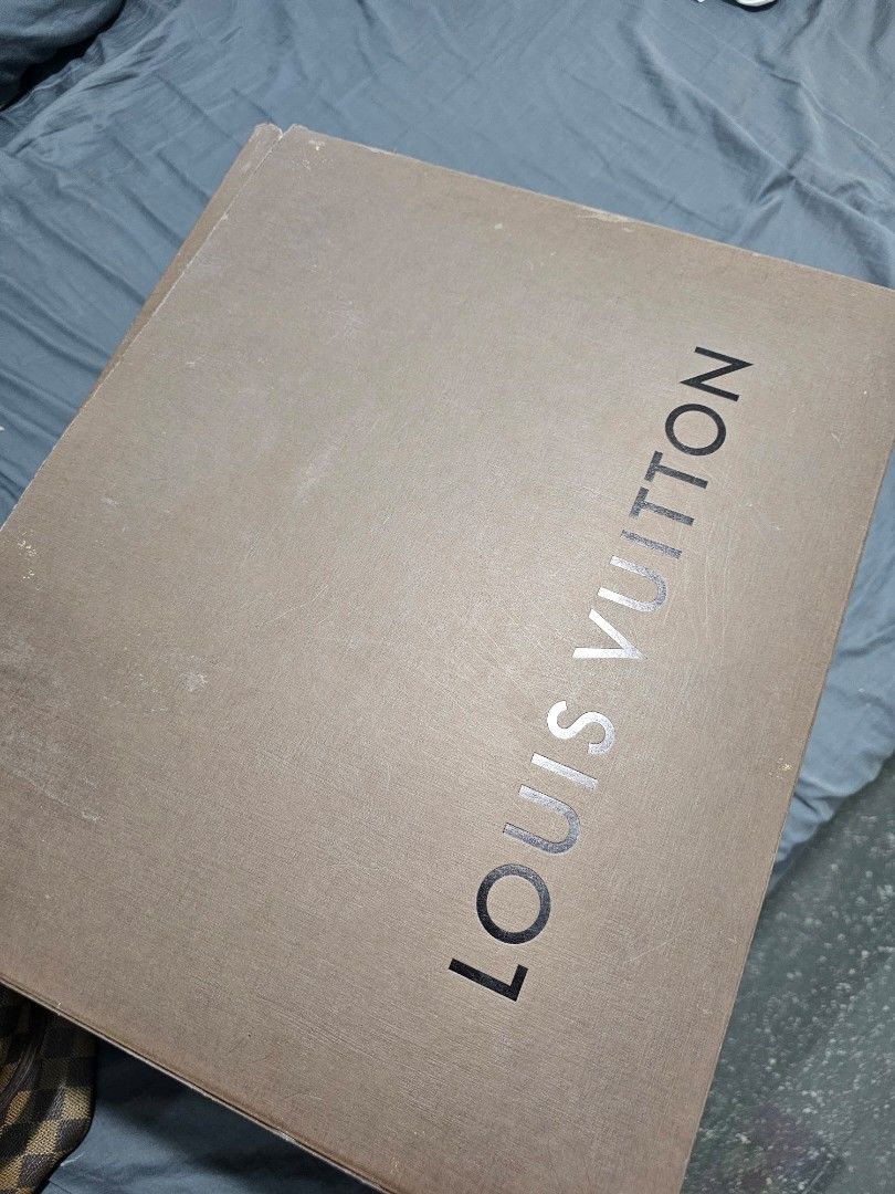 LV Westminister GM shoulder bag (Category: Luxury Bags & Wallets) located in Taguig. Submitted by jman21 (Listing ID 1370166498, Image 2). Description: with box as shown in the picture.
