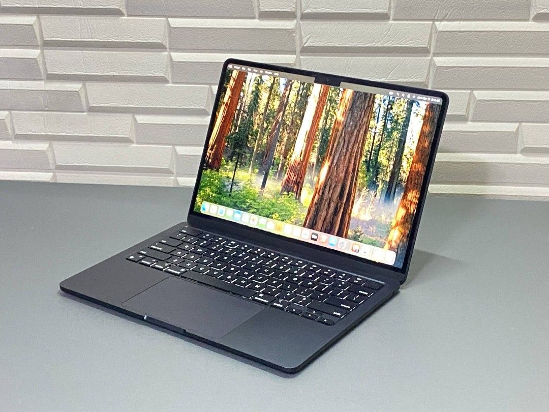 MACBOOK AIR M2 8GB 512 SSD MacOS Sequioa (Category: Laptops & Notebooks) located in Manila. Submitted by jaycore19 (Listing ID 1370124611, Image 3). Description: MACBOOK AIR M2 8GB 512 SSD MacOS Sequioa Macbook Air M2 8 GB RAM 512 SSD Storage Os Sequioa No Issue 99% smooth No History Of Repair No Hidden Issue PM US FOR MORE DETAILS.