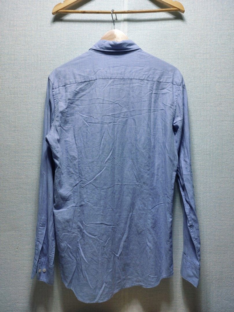 Massimo Dutti longsleeve (Category: Formal Shirts) located in Manila. Submitted by getforstyle (Listing ID 1370093479, Image 2). Description: Authentic Like new W22 L32.5 needs iron(plantsa) only.