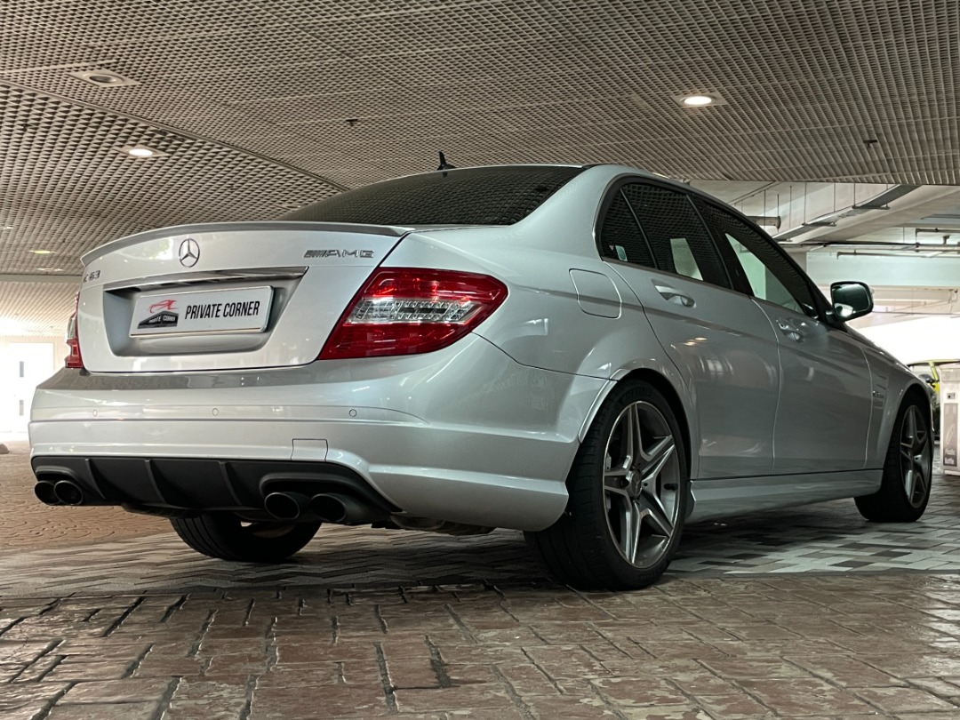 Mercedes-Benz C63 AMG Auto62863172795394111