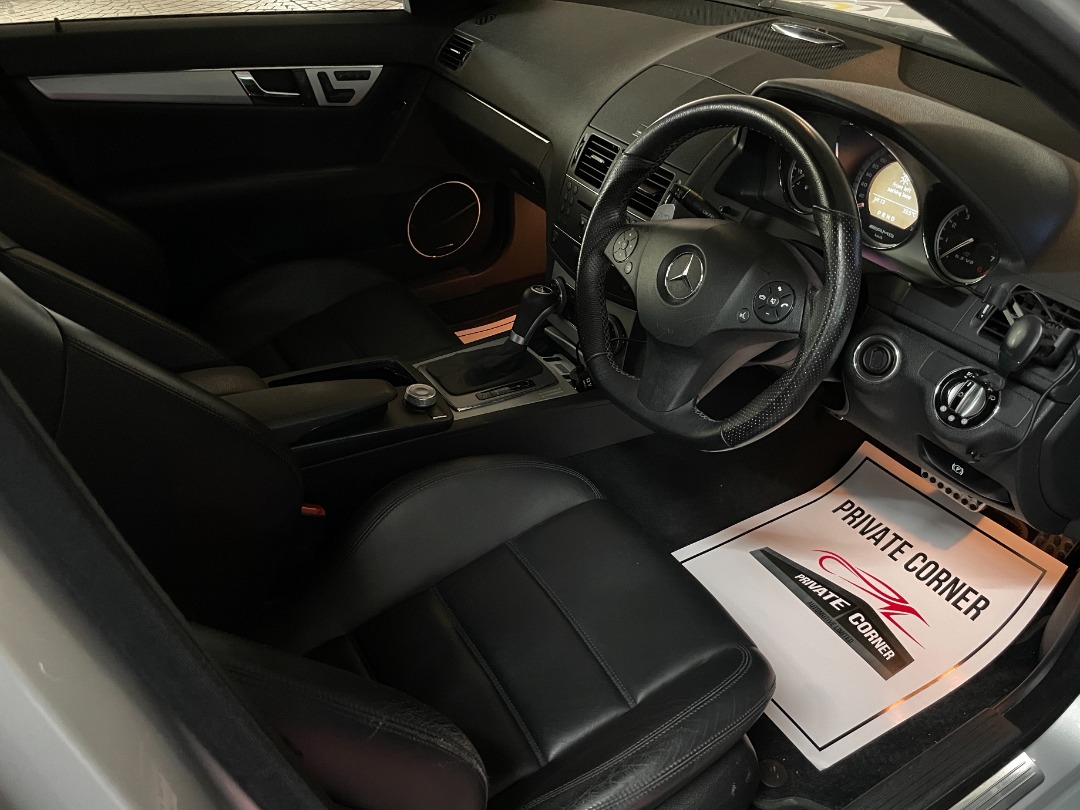 Mercedes-Benz C63 AMG Auto62863172795394114