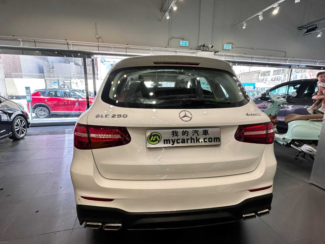 Mercedes-Benz  GLC250 4MATIC AMG Auto62863127425410113
