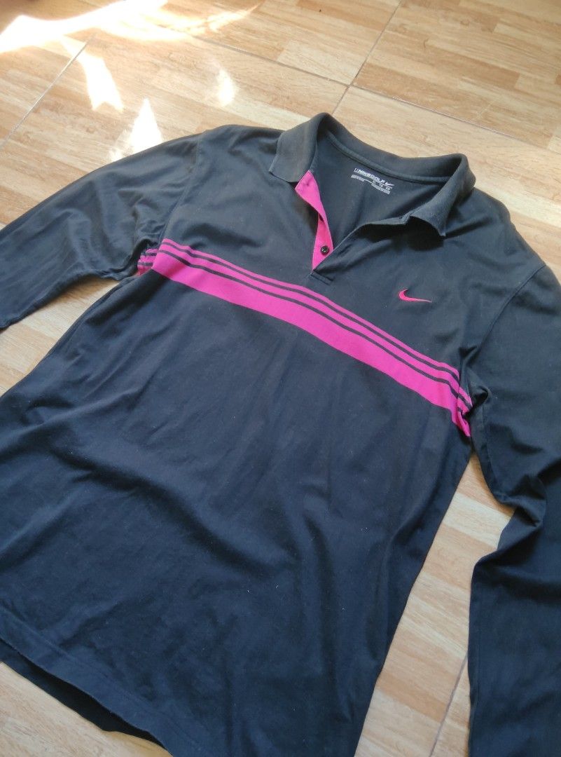 NIKE GOLF longsleeve (Category: Activewear) located in San Carlos. Submitted by declutteringv1 (Listing ID 1370127585, Image 2). Description: W 22 L 29 embroidered swoosh pm for more.