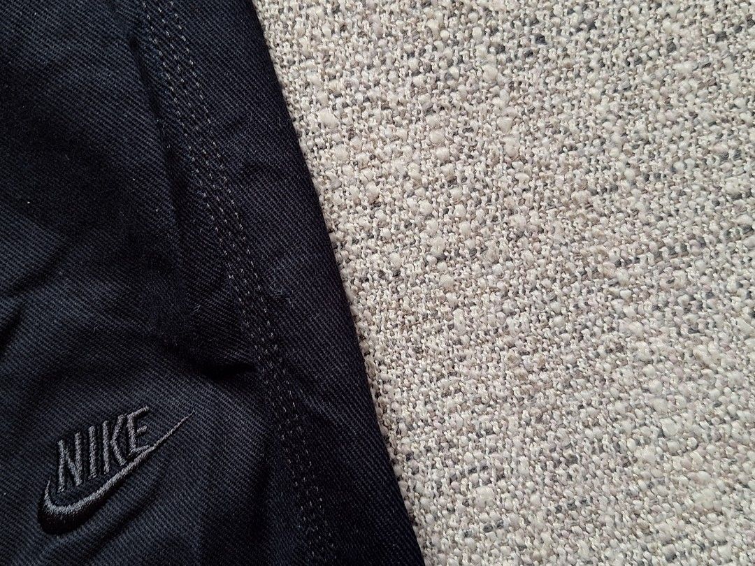 Nike Tech Pack / Straight Casual Pants Trousers ( Authentic ) (Category: Trousers) located in Cebu City. Submitted by thehiddengemsbykid (Listing ID 1370195101, Image 3). Description: Nike Tech Pack Straight Casual Pants Trouser Size : Medium Waist - 30 up to 36 max Rise - 13.5 Thigh - 13 Knee - 10 Length - 38 Leg Opening - 8.5 Like new Condition Emboirdery Logo Color : Black No fades No issues 1,800 + Sf Thank you..