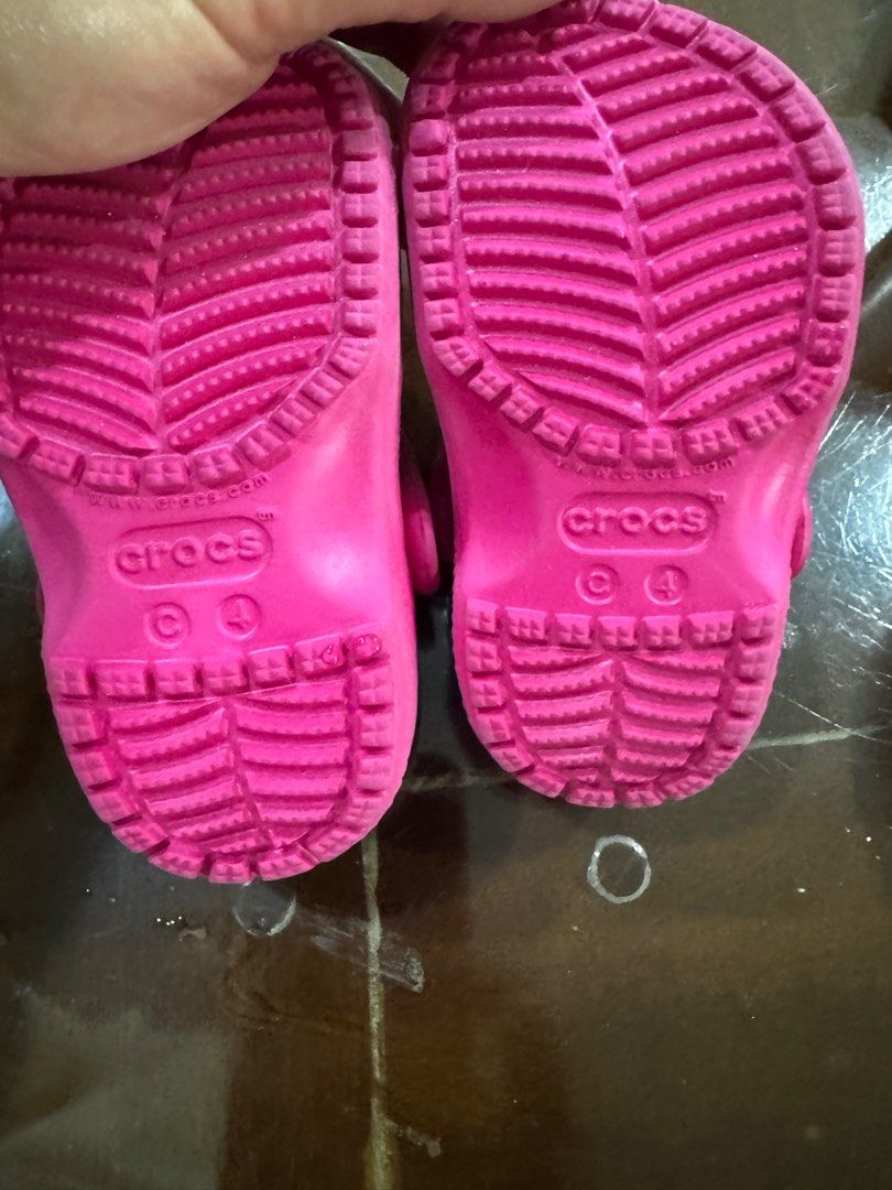 Original crocs (Category: Babies & Kids Fashion) located in Quezon City. Submitted by aimee0913 (Listing ID 1370088498, Image 2). Description: .
