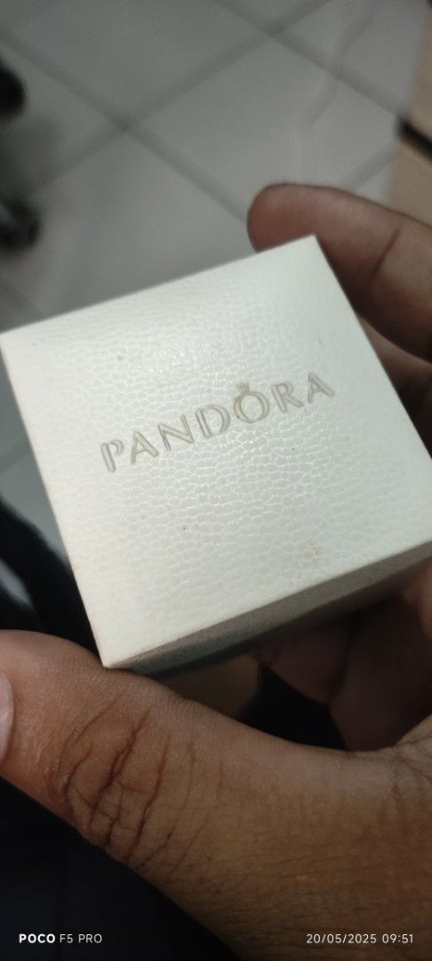 Pandora 17 pieces Original Box (Category: Earrings) located in Manila. Submitted by YurWatch (Listing ID 1370081094, Image 2). Description: Pandora Box Small For Earing and Necklace or Ring 17 pieces All in For Sale: 1200 pesos . Original Metro Manila Meet up or thru shipping via lbc or Lalamove Gcash Payment Accepted Pm me.