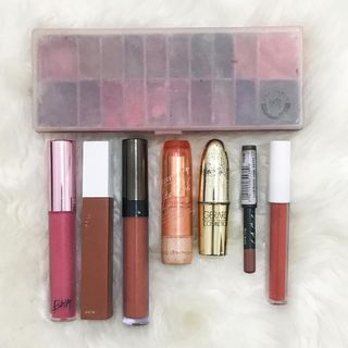 (Kategori: ) berada di . Dikirim oleh beautynoonashop (ID iklan 1370128029, Gambar 1). Deskripsi: .