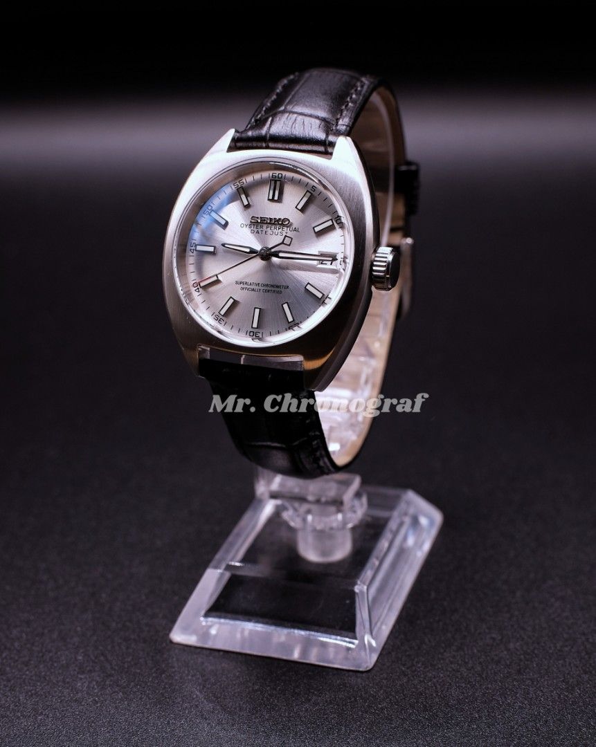 Seiko Mod Custom Datejust (Category: Luxury Watches) located in Manila. Submitted by rafael_lesaguis (Listing ID 1370183552, Image 3). Description: BRANDNEW PRE-ORDER Model: Seiko Mod Custom Oyster Perpetual White Dial Movement: Seiko NH35 Automatic TMI version with winding and hacking feature Case and Strap: 36mm / Leather Strap Dial: Seiko logo, Datejust Oyster Perpetual Hands: Datejust style Timegrapher calibrated Seals and gaskets lubricated 
