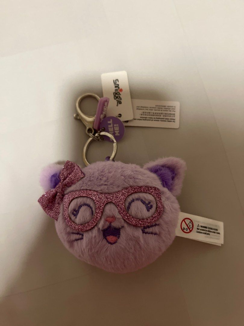 smiggle products (Category: Interactive Toys) located in Singapore. Submitted by awweeeee (Listing ID 1370194708, Image 2). Description: brand new. never opened. pop it book: $10 cat keychain (scented): $8 pen: $5 eraser: $5 highlighter: $5 take all for $35 .