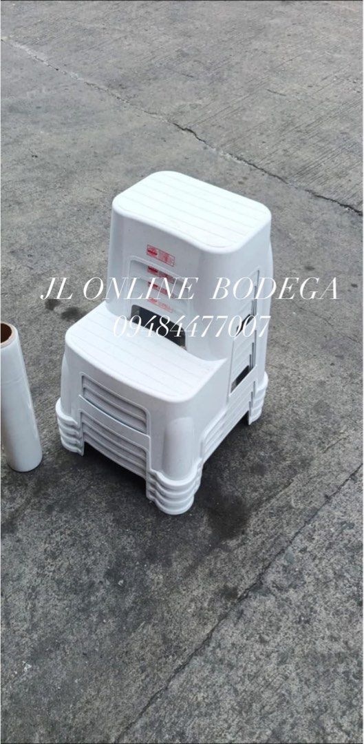 STEP ON STOOL (Category: Chairs) located in Caloocan City. Submitted by jlonlinebodega26 (Listing ID 1370144805, Image 2). Description: Pm for bulk and discount.