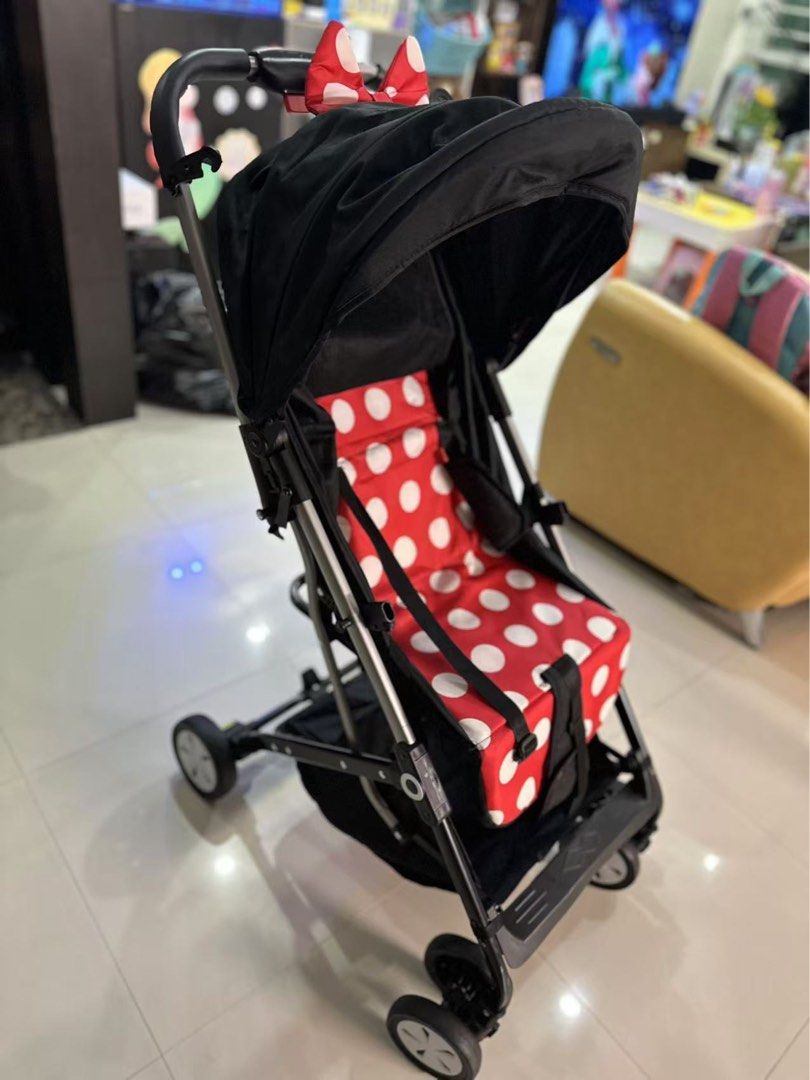 Stroller (Category: Strollers) located in Singapore. Submitted by gilwy (Listing ID 1370110207, Image 3). Description: Clearing sales .