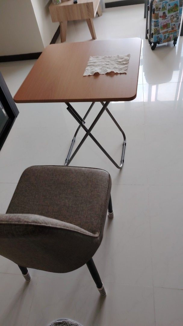 Table (Category: Tables & Sets) located in Singapore. Submitted by chinken0000 (Listing ID 1370105530, Image 3). Description: Just use 2 times.