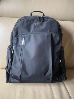 （分類：）位於 。 由 smarteve 提交（商品編號 1370153294，圖片 1）。簡介： 。