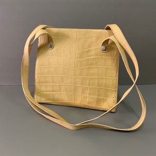 (Category: ) located in . Submitted by vintagebrandedstore (Listing ID 1370192606, Image 1). Description: .