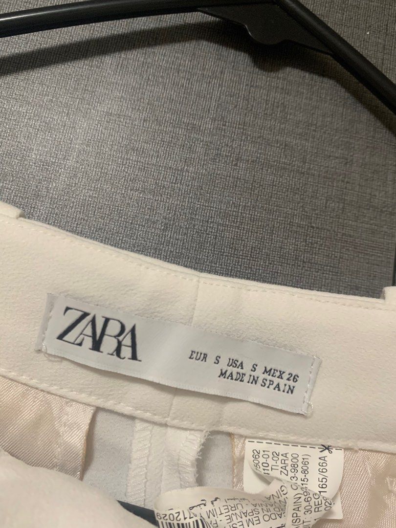 Zara Wide Leg Trousers (Category: Other Bottoms) located in Makati City. Submitted by _makeroom (Listing ID 1370162126, Image 3). Description: brand new washed and stored.