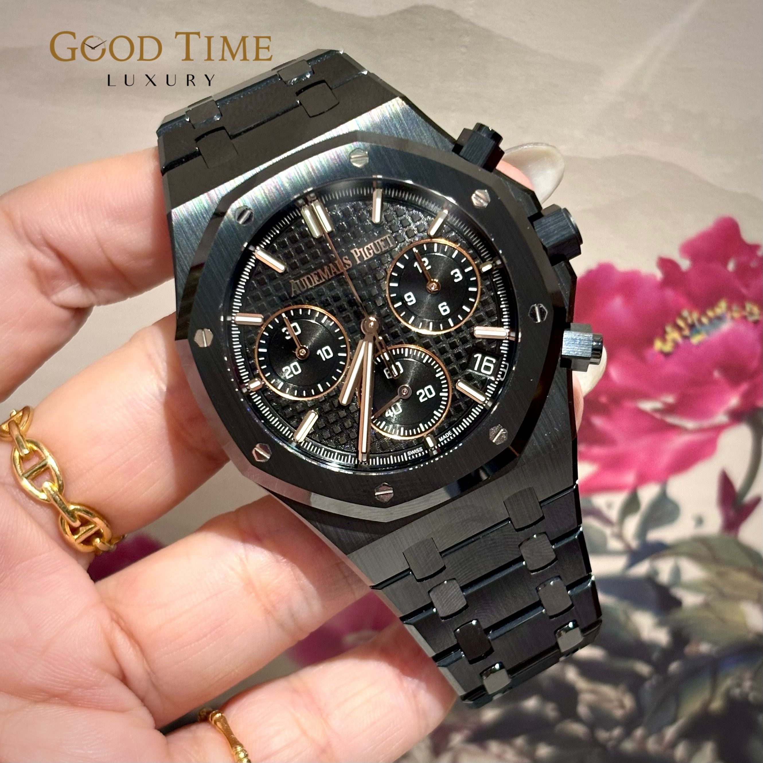 2026 Audemars Piguet Black Ceramic RO 41 Chrono 26240CE.OO.1225CE.02 26240CE (Category: Watches) located in Singapore. Submitted by goodtimeluxury (Listing ID 1370298279, Image 3). Description: Brand: Audemars Piguet Model: Black Ceramic RO 41 Chrono 26240CE.OO.1225CE.02 26240CE Year: 2026 Box and Papers: Yes Description: like new condition Retails $115 Payment mode: - Bank Transfer, Paynow, Cash - Additional 2.5% for one time credit card VISA, M