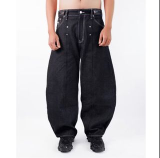 (Category: ) located in . Submitted by 4fitsstuff (Listing ID 1370374402, Image 1). Description: .
