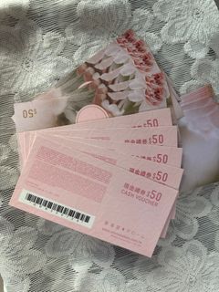 （分類：）位於 。 由 Sarakitty 提交（商品編號 1370426464，圖片 1）。簡介： 。