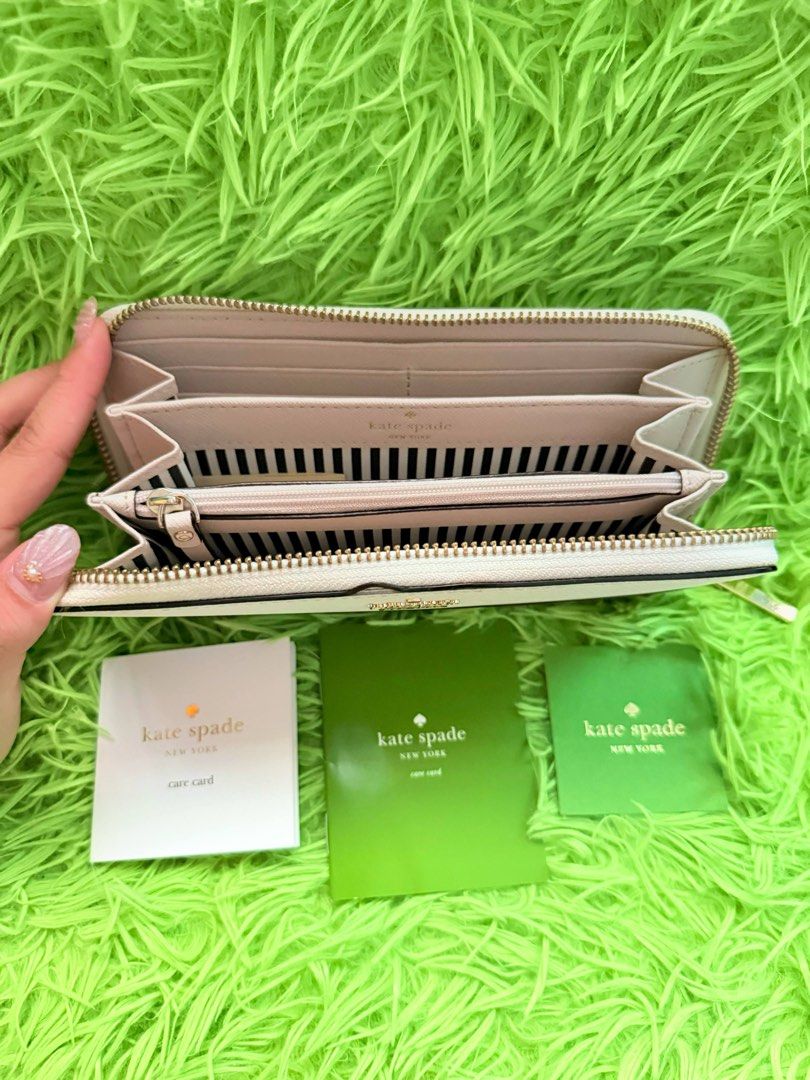 Authentic Kate Spade Wallet from Japan (Category: Luxury Bags & Wallets) located in San Rafael. Submitted by shilloane (Listing ID 1370326722, Image 2). Description: with card of authenticity .