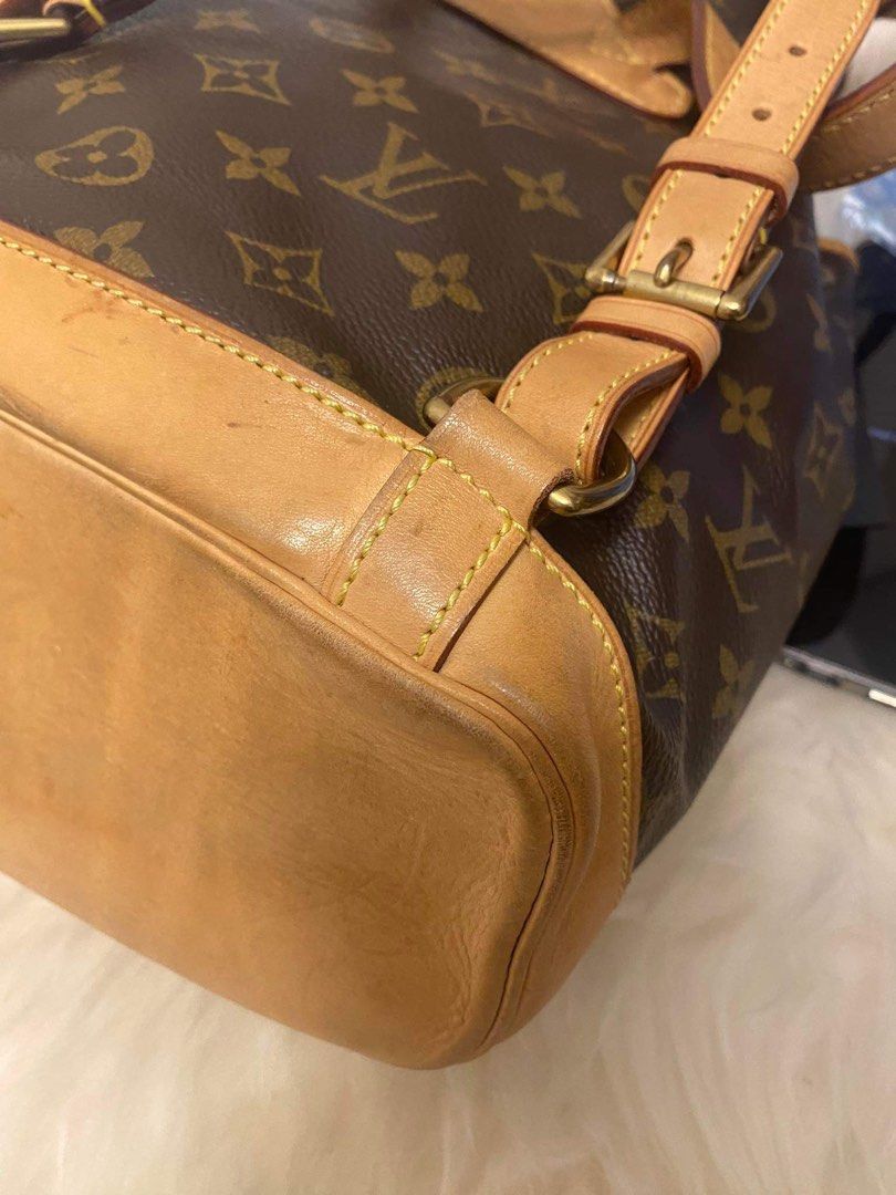 Authentic Louis Vuitton Brown Monogram Canvas Montsouris MM Backpack (Category: Luxury Bags & Wallets) located in Rizal. Submitted by SummerPeaCloset (Listing ID 1370422805, Image 3). Description: Authentic Louis Vuitton Brown Monogram Canvas Montsouris MM Backpack With original dustbag We offer money back guarantee for authenticity Buyer will shoulder the shipping fee Layaway Terms and Conditions: - Upfront deposit of 20% of the item price✔️ - L