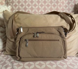 (Category: ) located in . Submitted by rdgpreloved (Listing ID 1370253412, Image 1). Description: .