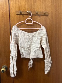 (Category: ) located in . Submitted by jojoclearance (Listing ID 1370323232, Image 1). Description: .
