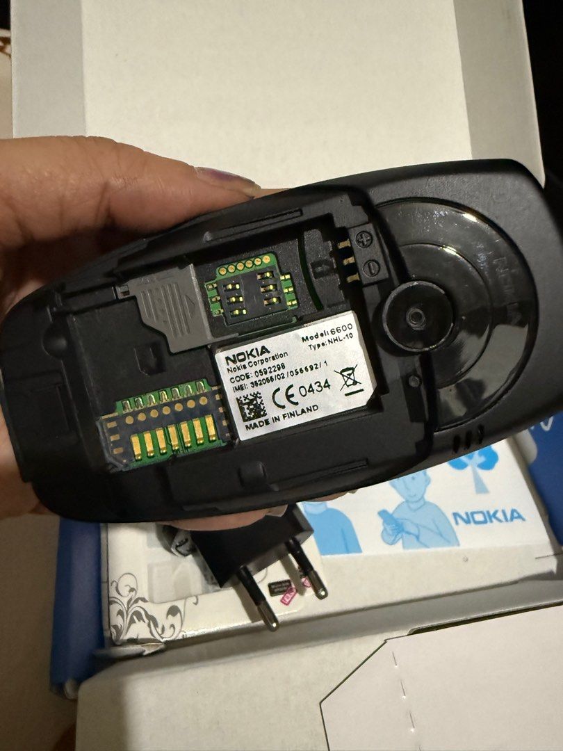 black edition nokia 6600 (Category: Early Generation Mobile Phones) located in Quezon City. Submitted by auspv_collections (Listing ID 1370402407, Image 3). Description: 📱VINTAGE PHONES 💯 ONHAND Vintage Cellphone Units! 👍🏼 Available as of MAY 2025 📍nokia 3310 - 2,500 (blue) 📍nokia 6600 - 3,700 (black) 📍nokia 5310 - 2,500 (red) 📍nokia 6100 - 2,500 (white/blue) 📍motorola V3 - 2,500 (pink and black) 📝 NOTES ▪️original vintage units ▪️with 