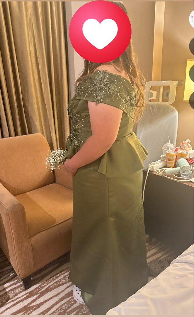 Bride of honor gown plus size (Category: Evening dresses & gowns) located in Taguig. Submitted by teph0106 (Listing ID 1370396677, Image 2). Description: Selling Bride of honor gown used once brought this 9k selling it low.