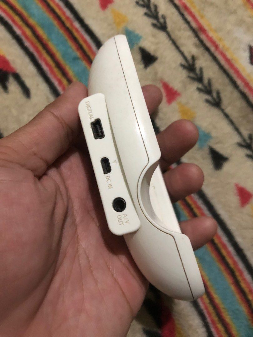 Canon Camera station CS-DC1 cradle dock untested (Category: Other Photography Accessories) located in Quezon City. Submitted by markgolveo (Listing ID 1370363443, Image 3). Description: Canon Camera station CS-DC1 cradle dock untested Missing power supply adapter.