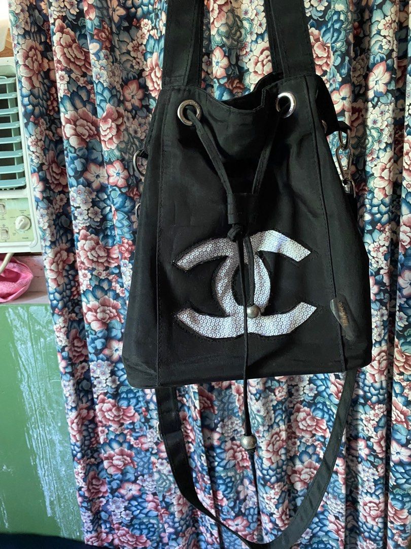 Chanel drawstring (Category: Luxury Bags & Wallets) located in Las Pinas. Submitted by betchai17 (Listing ID 1370428496, Image 2). Description: Chanel makeup drawstring bag.