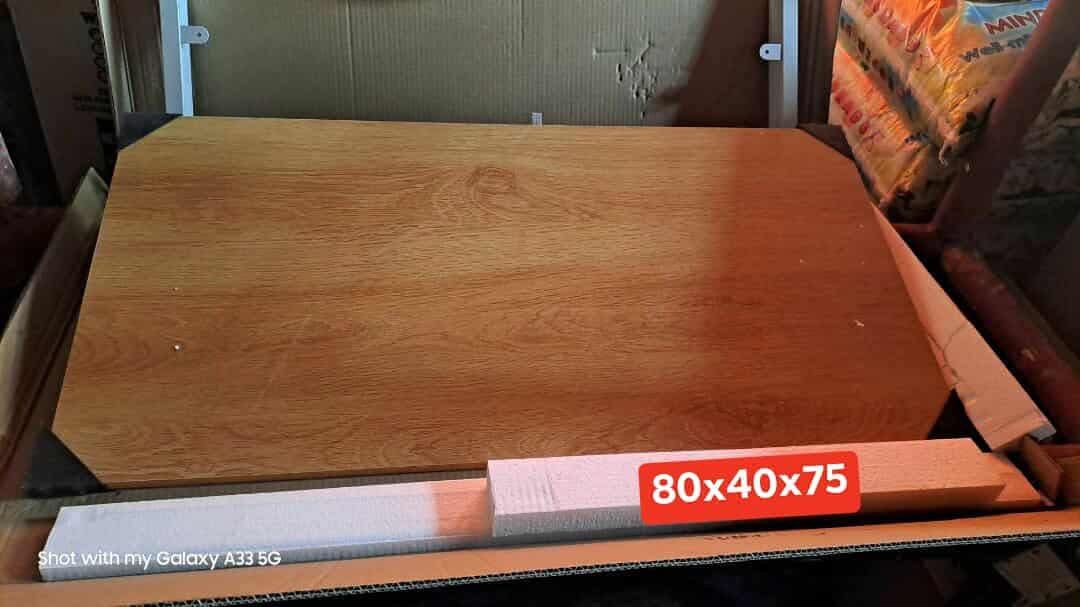 computer desk table (Category: Tables & Sets) located in Manila. Submitted by dolorchris69891 (Listing ID 1370351697, Image 3). Description: 🖥Computer desk table ⚡️80x60x75 maroon 🅿️1850 ⚡️120x60x75 maroon/yellow 🅿️2200 ⚡️140x60x75 maroon/yellow 🅿️2500 ⚡️60x40x75 yellow 🅿️ 1250 ⚡️80x40x75 yellow 🅿️1450 ⚡️100x50x75 yellow 🅿️1600 NOTE : YELLOW TABLE 73CM ANG HEIGHT... TY 🙂.