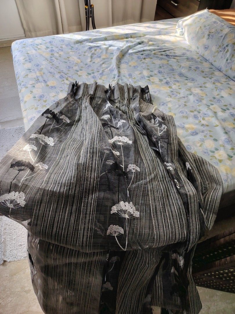 Curtains65075492075393115
