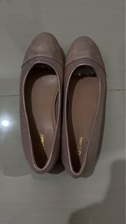 (Category: ) located in . Submitted by thriftlily (Listing ID 1370395461, Image 1). Description: .